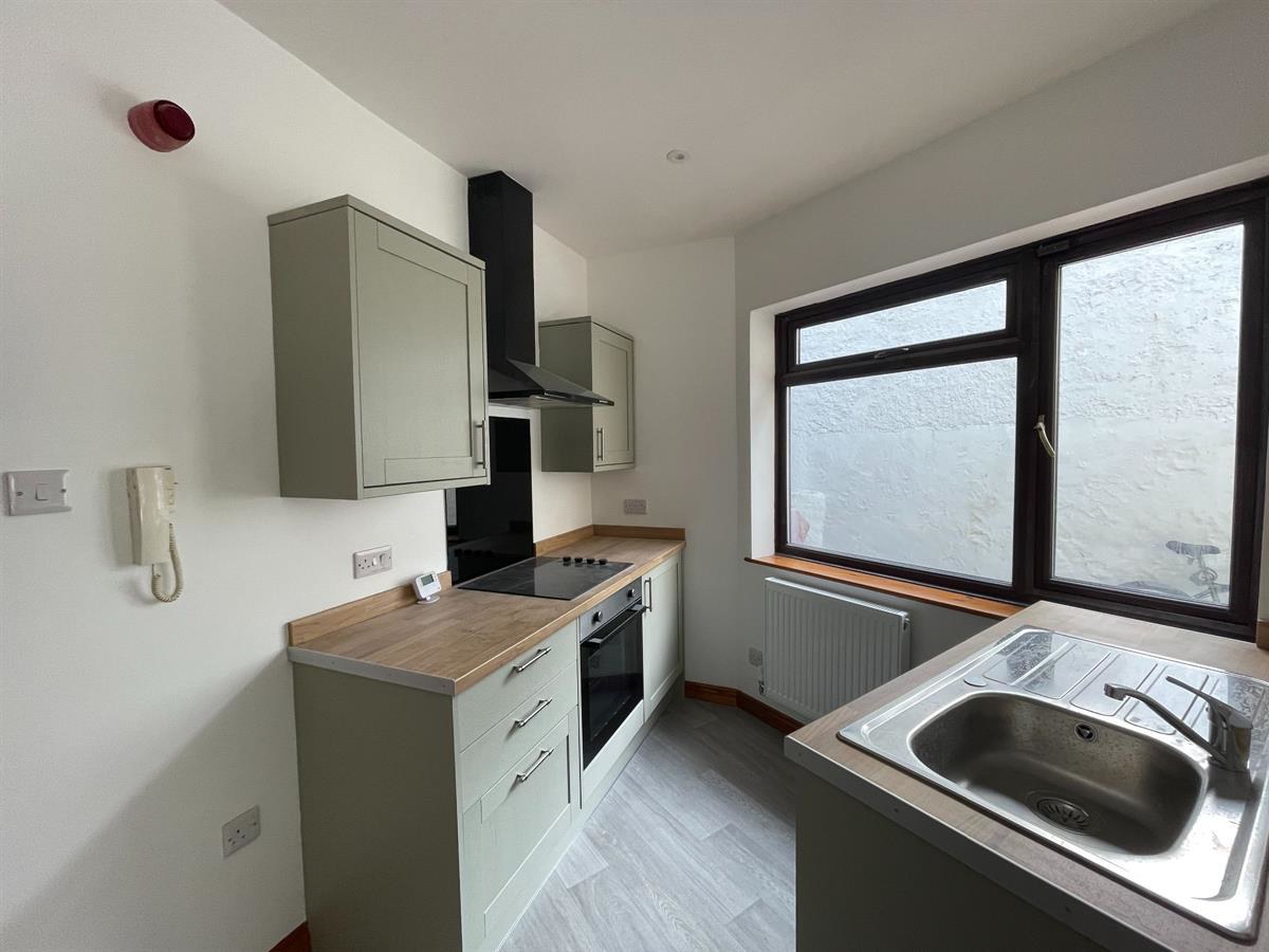 Flat 1 Neville House