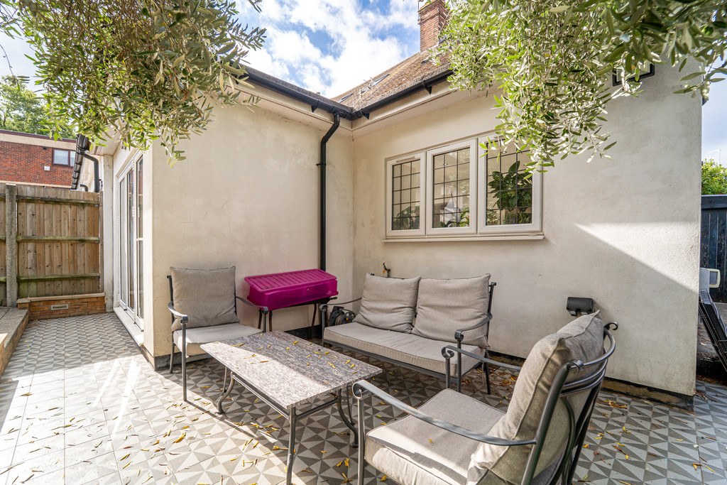 Long Lane, Finchley N3, photo 19