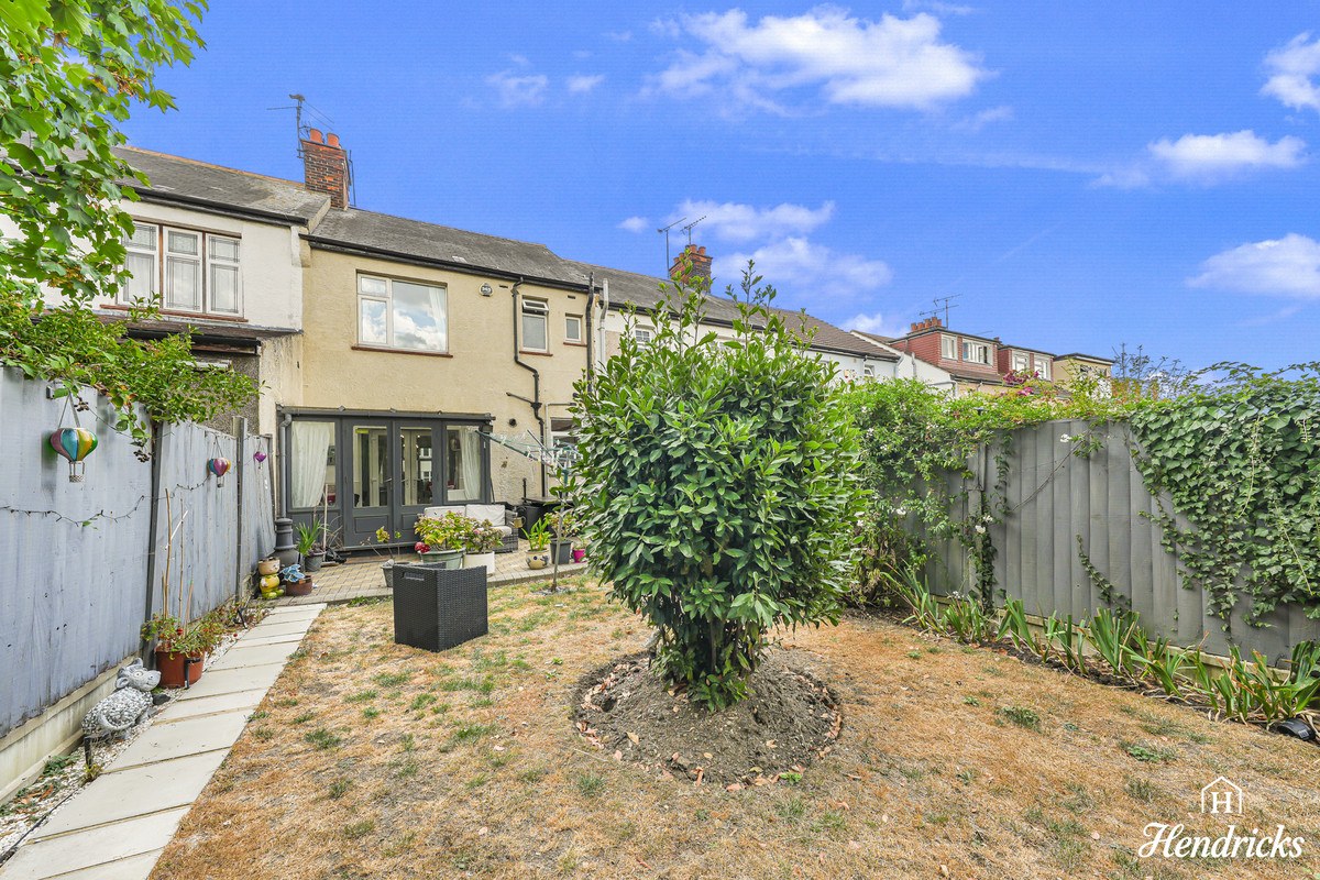 Elmsleigh Drive, Leigh-on-sea, SS9 3, photo 26