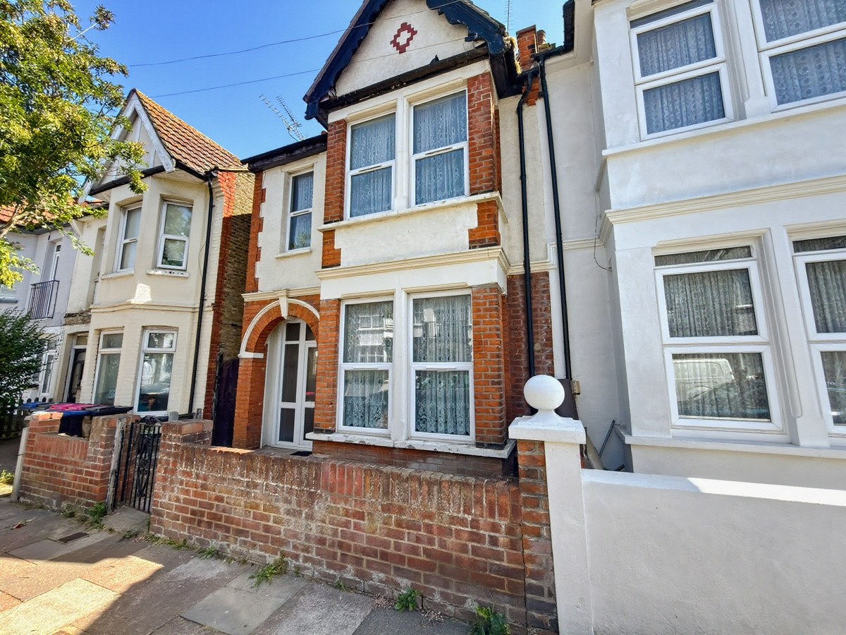 Hainault Avenue, Westcliff-on-sea, SS0 9, photo 22