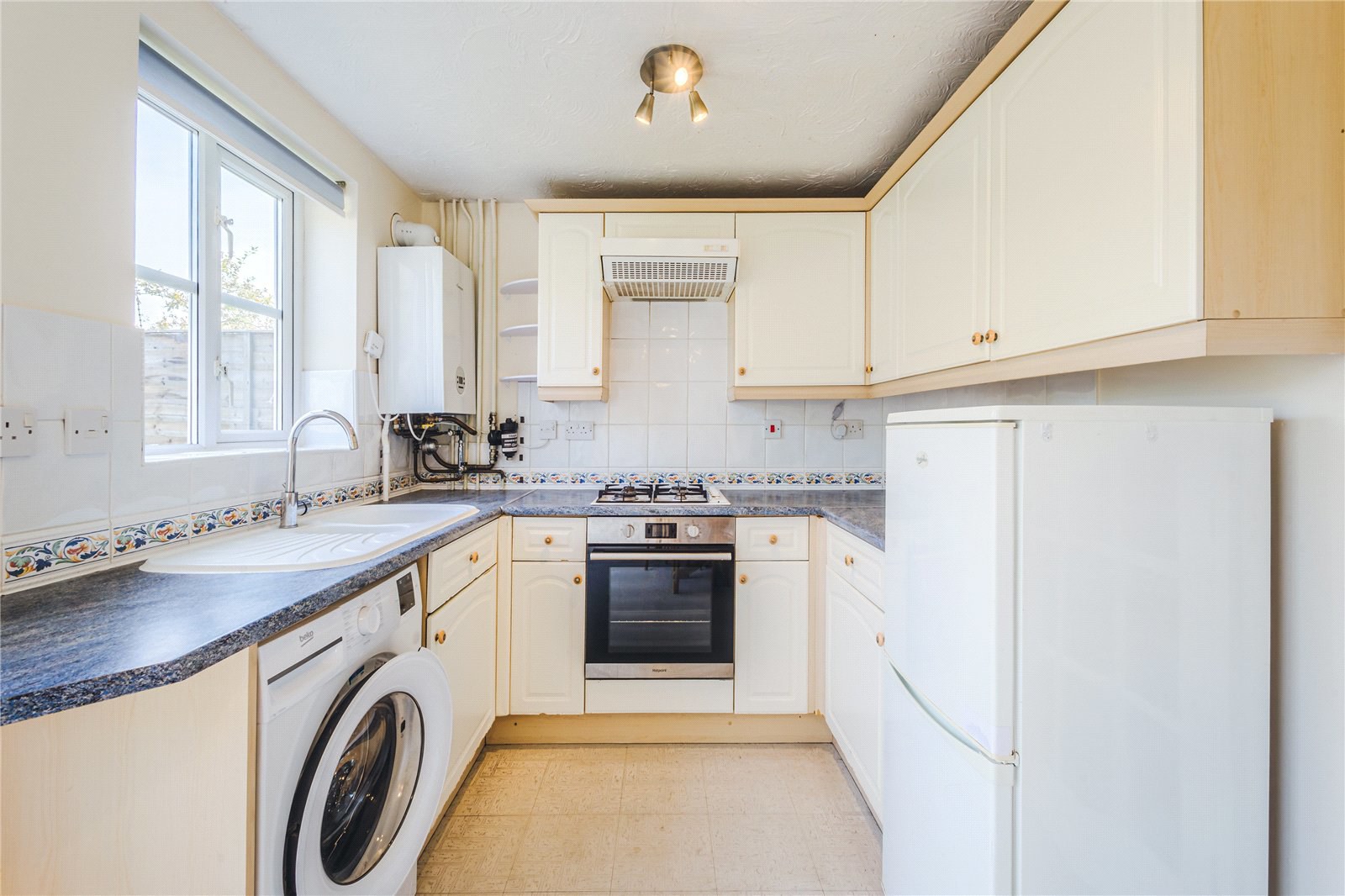 Grovely Close, Peatmoor Village, Swindon, Wiltshire, SN5, photo 3