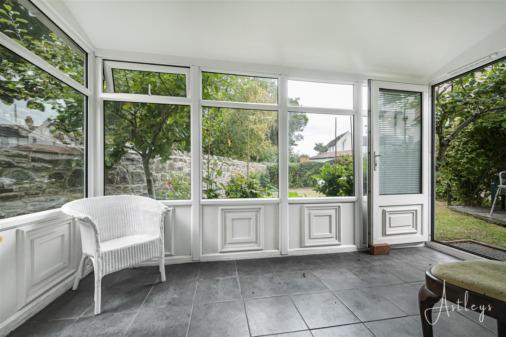 Brynnewydd Gardens, Sketty, Swansea, photo 27