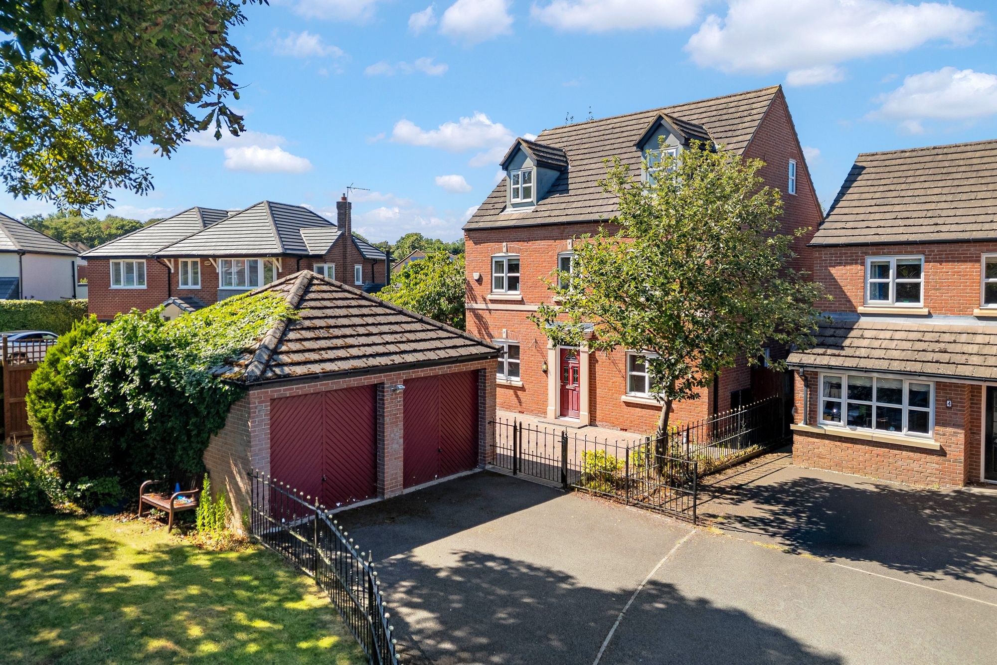 Campbell Close