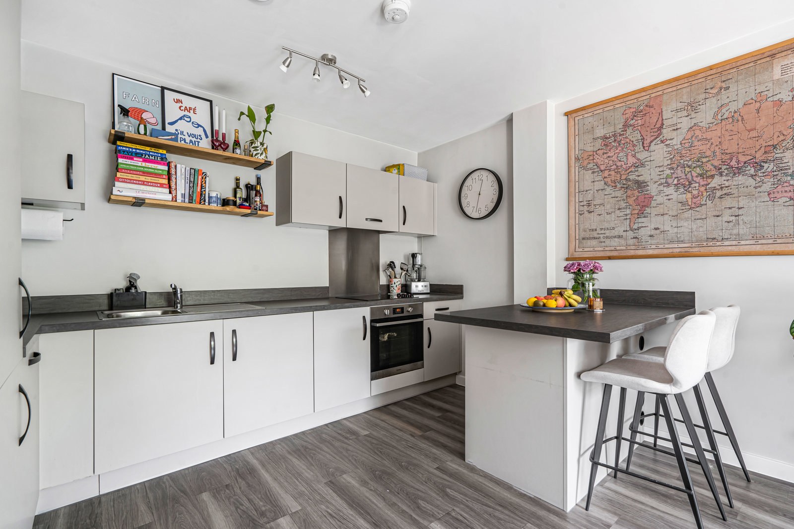 Threadneedle Road, Farnham, Surrey, GU9, photo 4