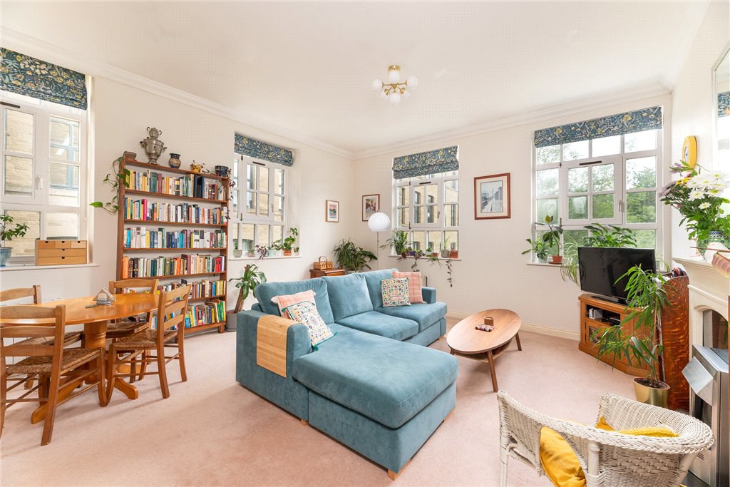 Victoria Road, Saltaire, Shipley, West Yorkshire, BD18, photo 2