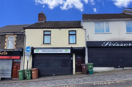 Upper High Street
