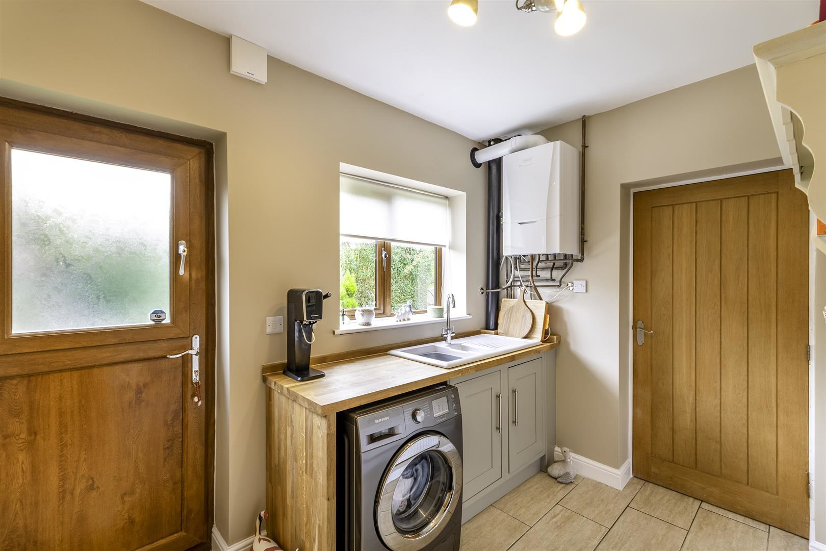 Woodall Lane, Harthill, photo 14