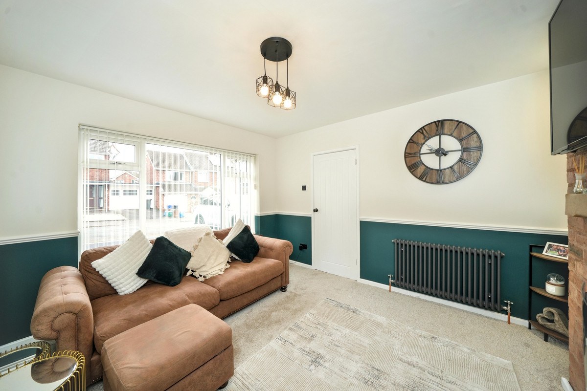 Fellows Avenue, Kingswinford, DY6, photo 15