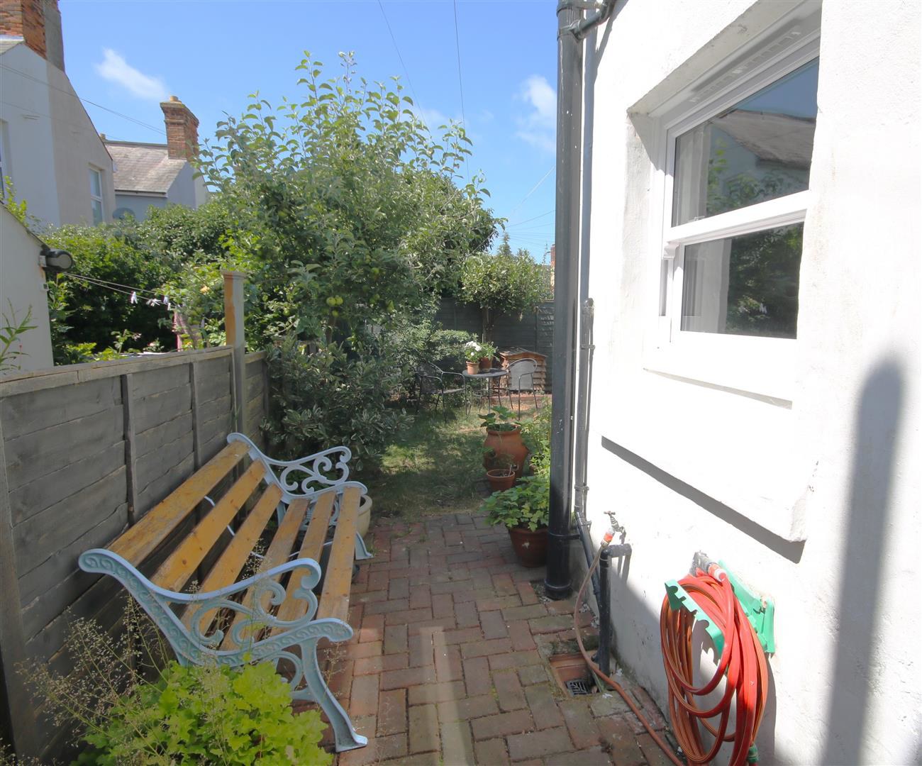 Grove Terrace, Canterbury, photo 31