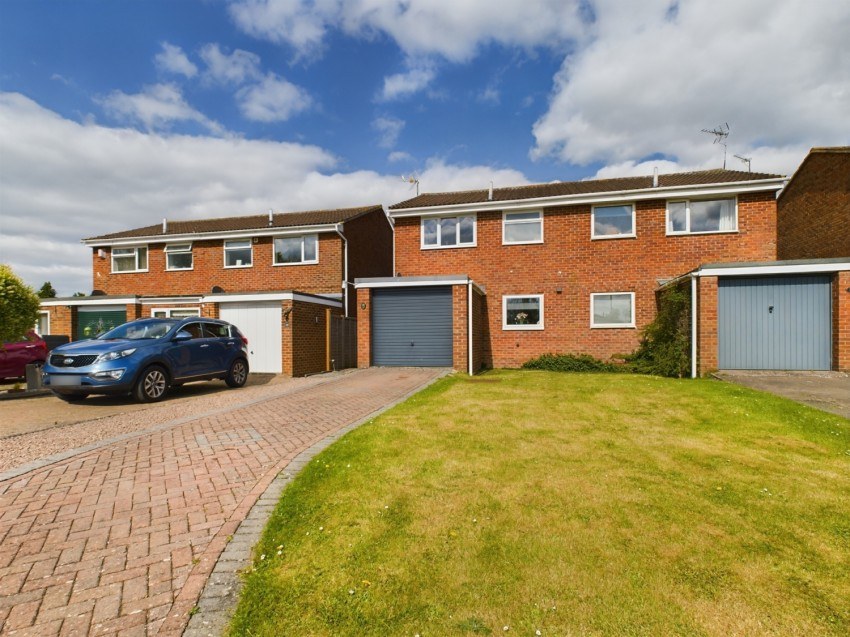 Lincoln Close