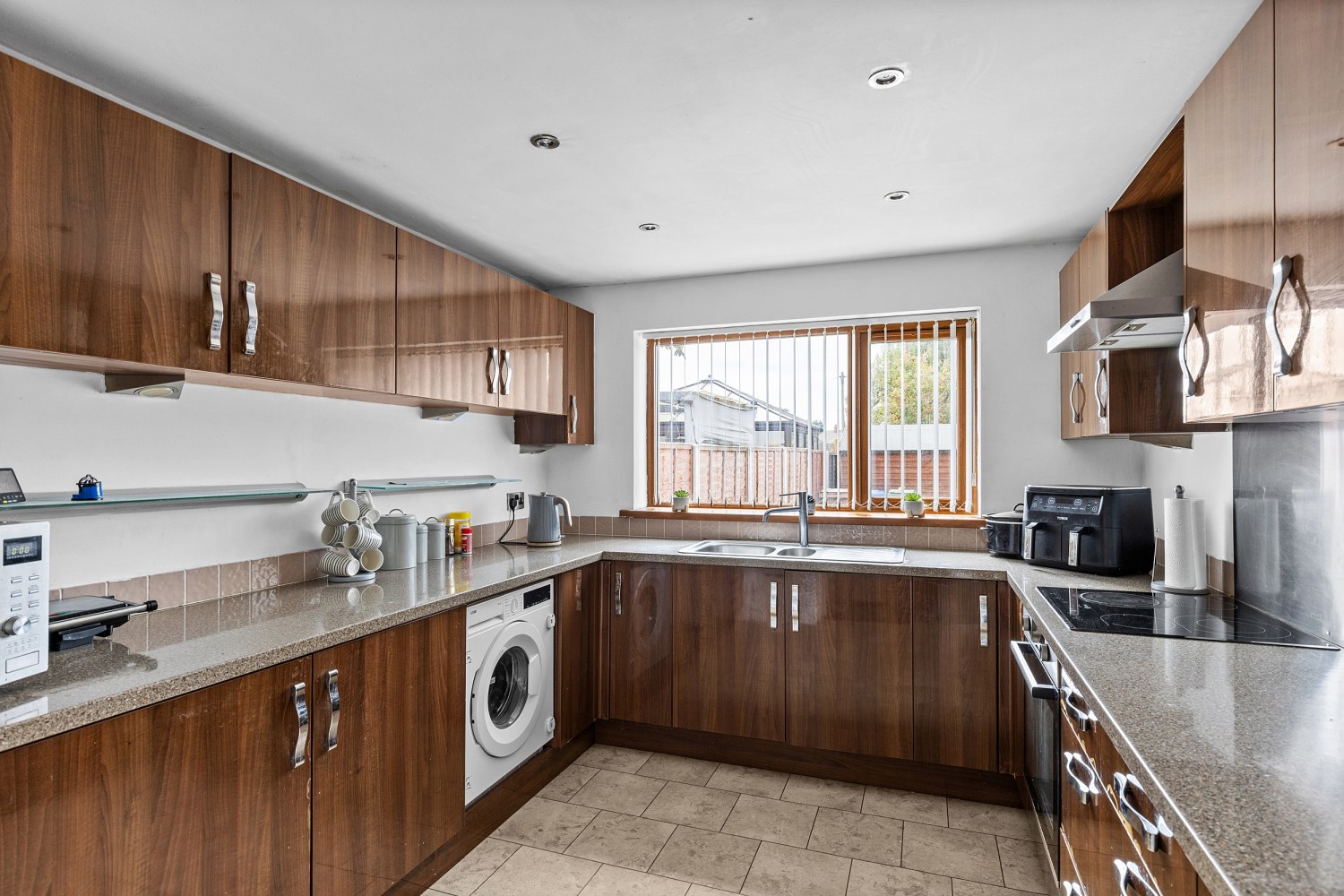 OXFORD ROAD, GOOLE, YORKSHIRE, DN14, photo 4