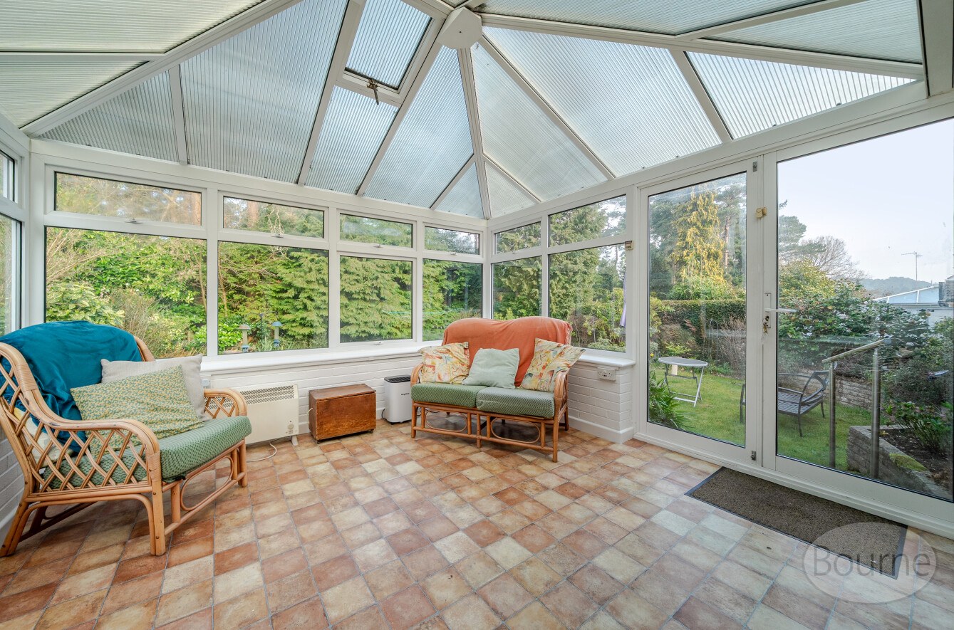 Vale Close, Lower Bourne, Farnham, Surrey, GU10, photo 7