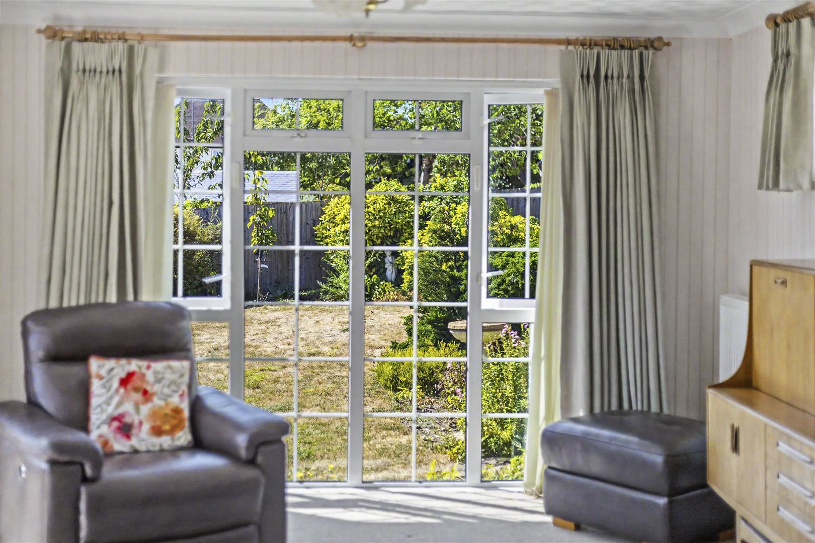 Highfields, Saffron Walden, photo 7