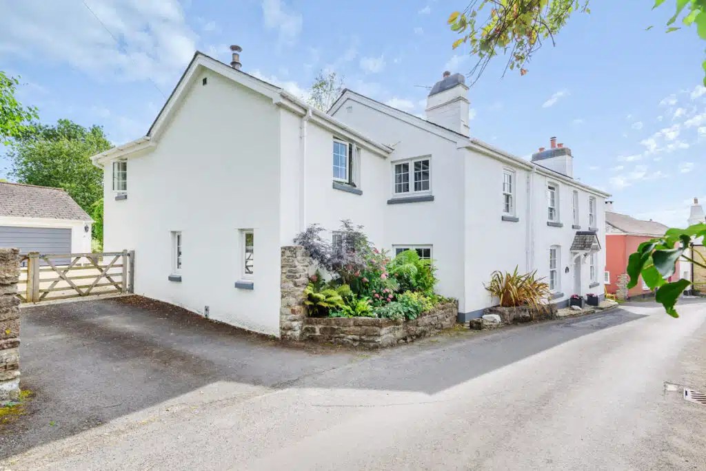 Broadhempston