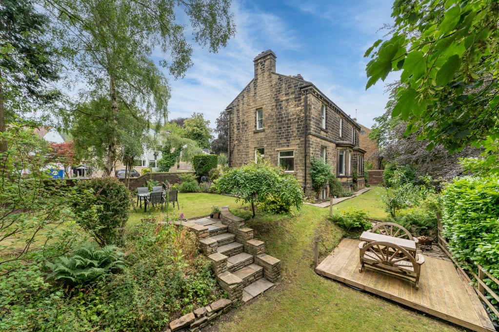 Bailey Hills Road, Bingley, West Yorkshire, BD16