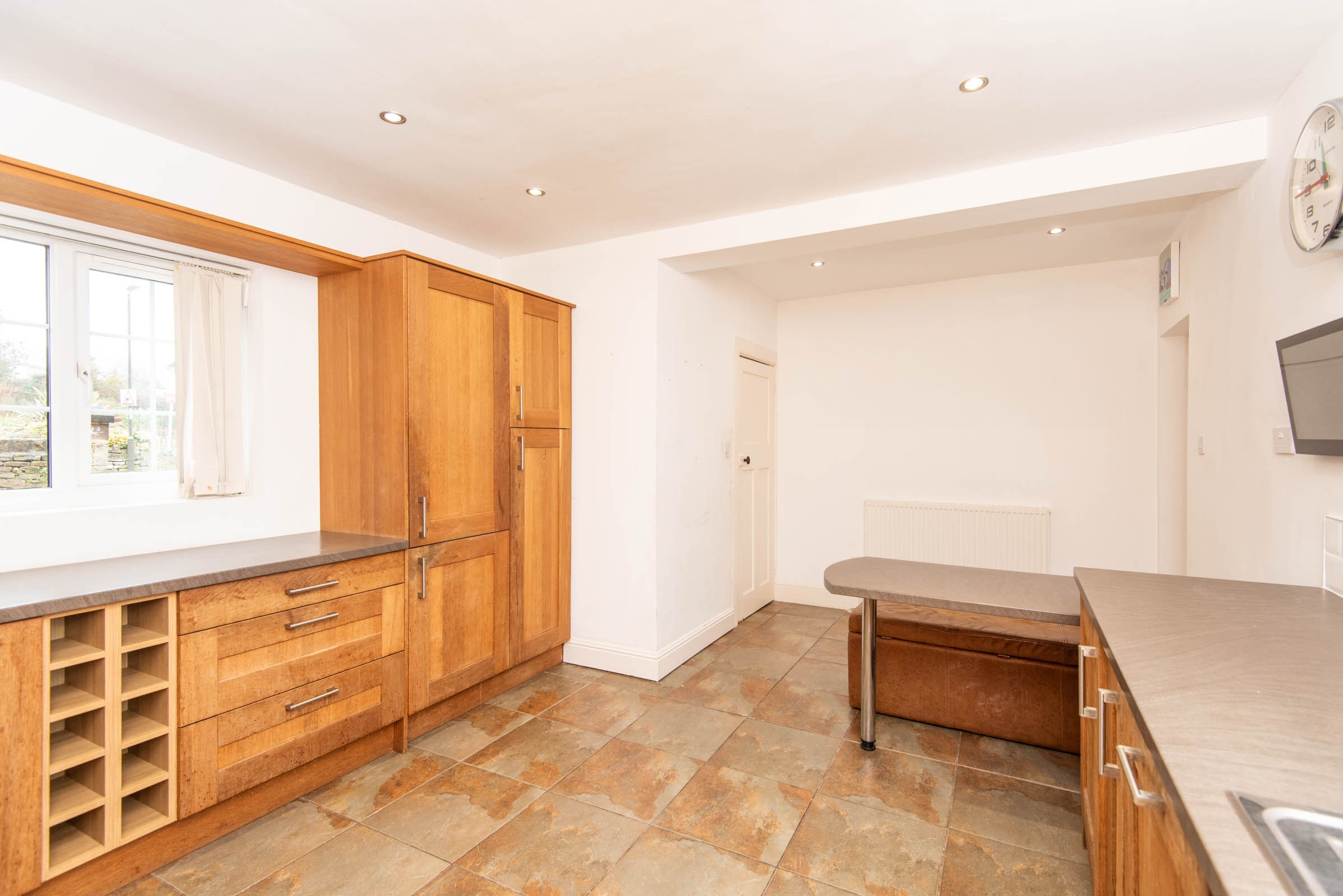 New Road, Holymoorside, S42, photo 10