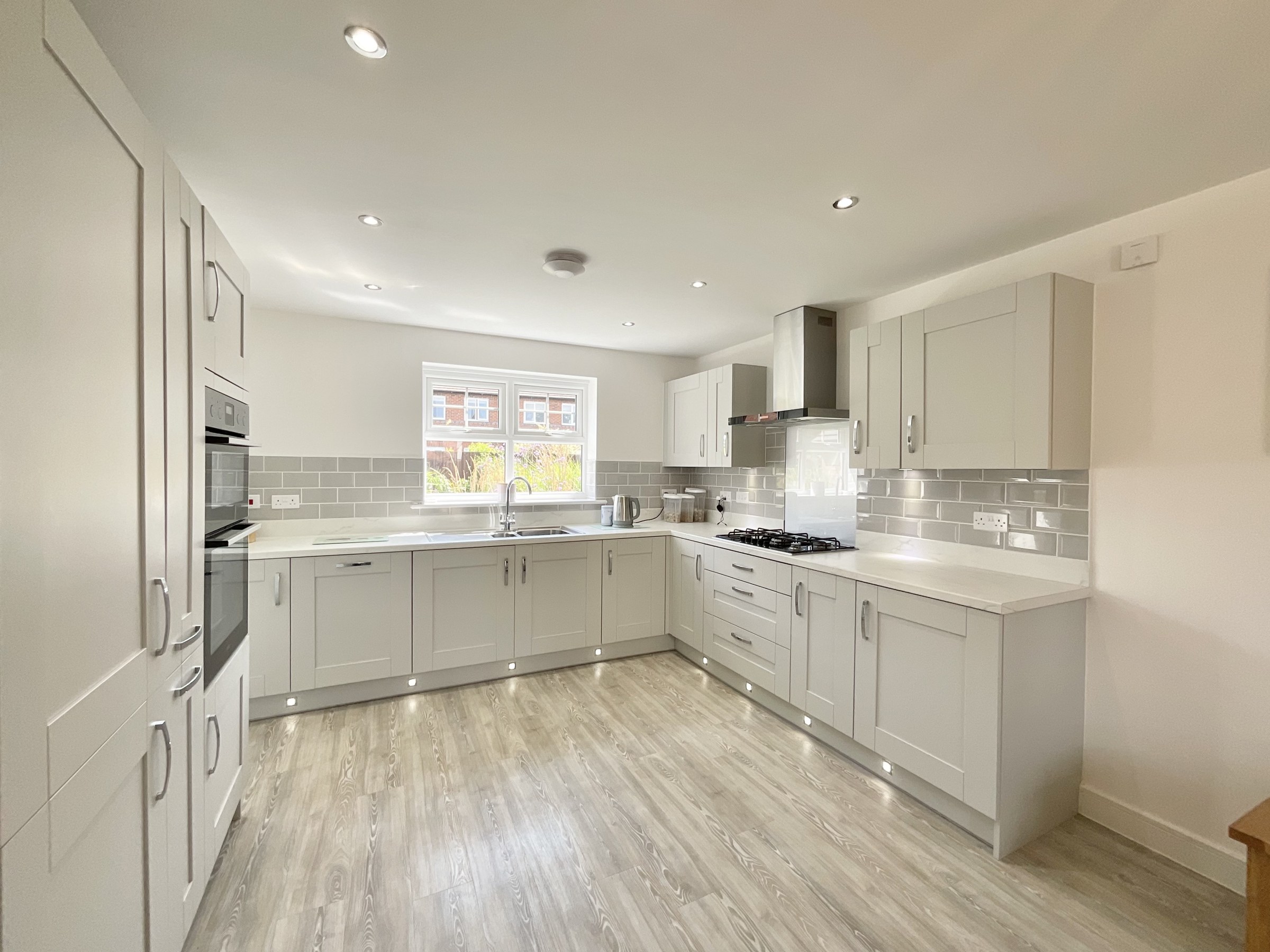 Henry Hughes Drive, Shavington, CW2, photo 7