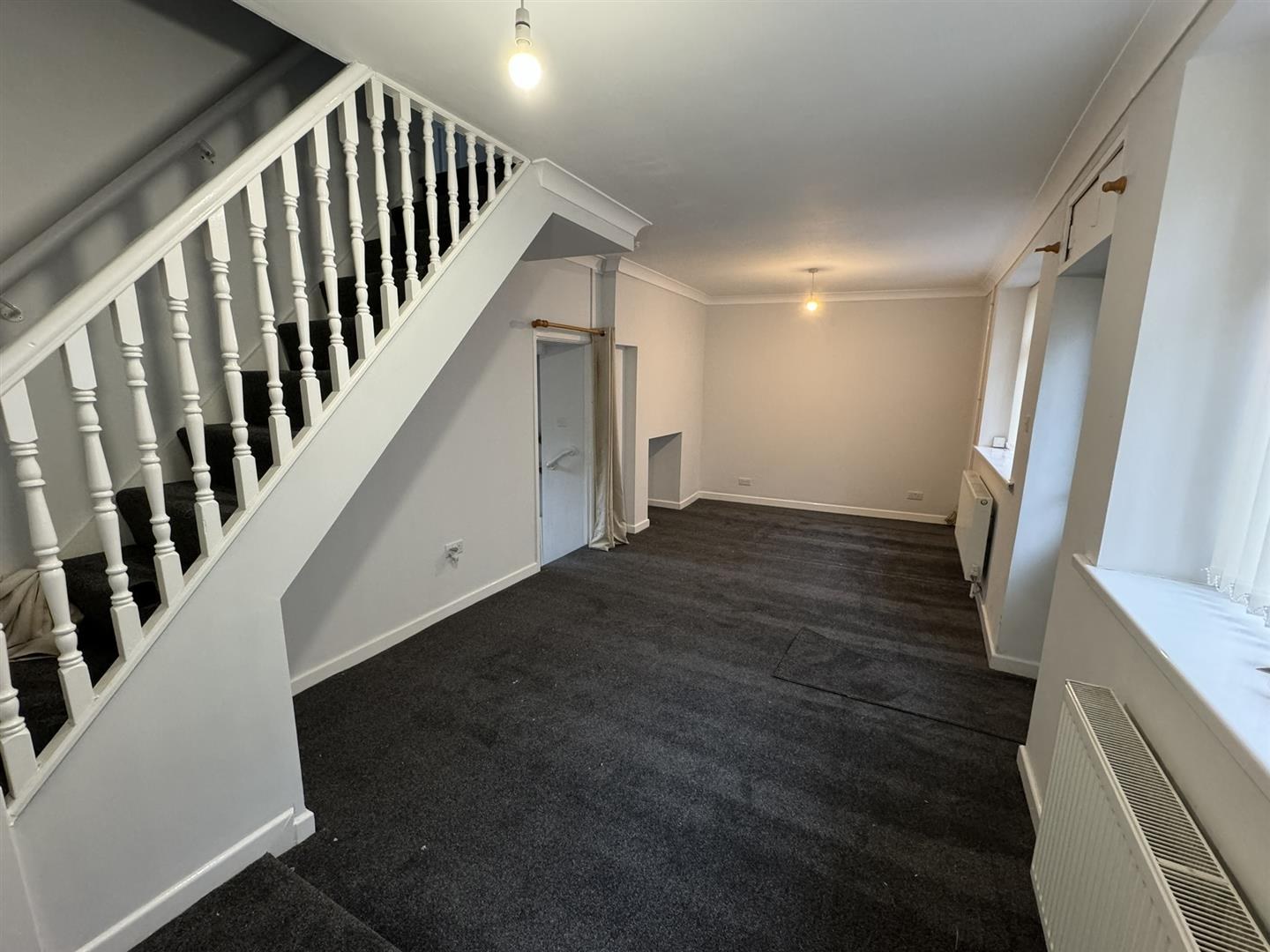 House - Terraced For Rent Park Place