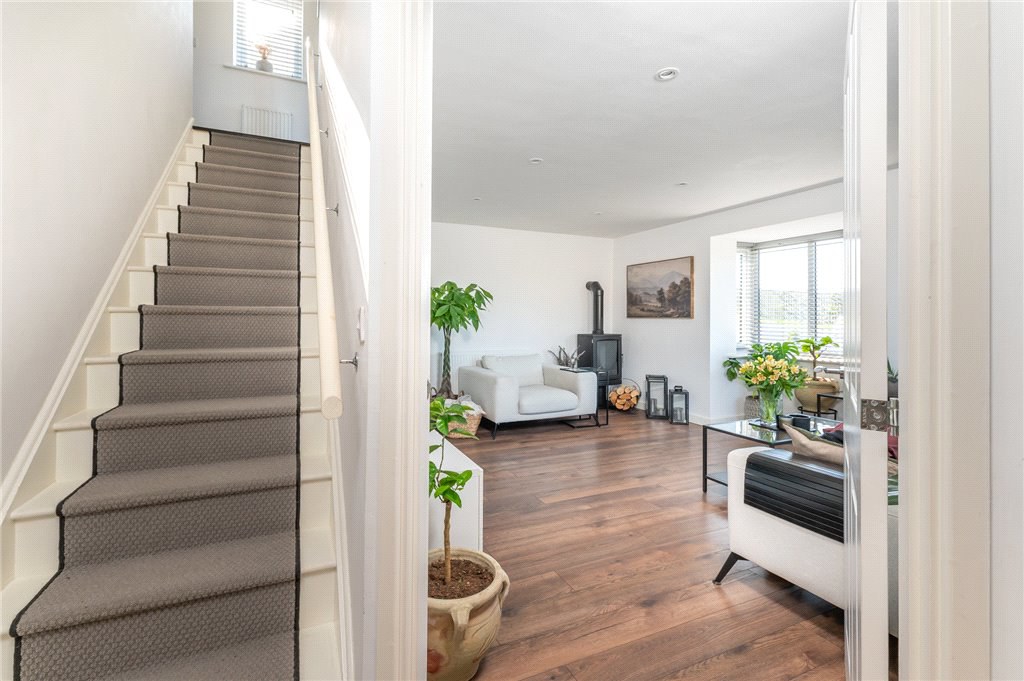 Poplars Park Road, Bradford, West Yorkshire, BD2, photo 16