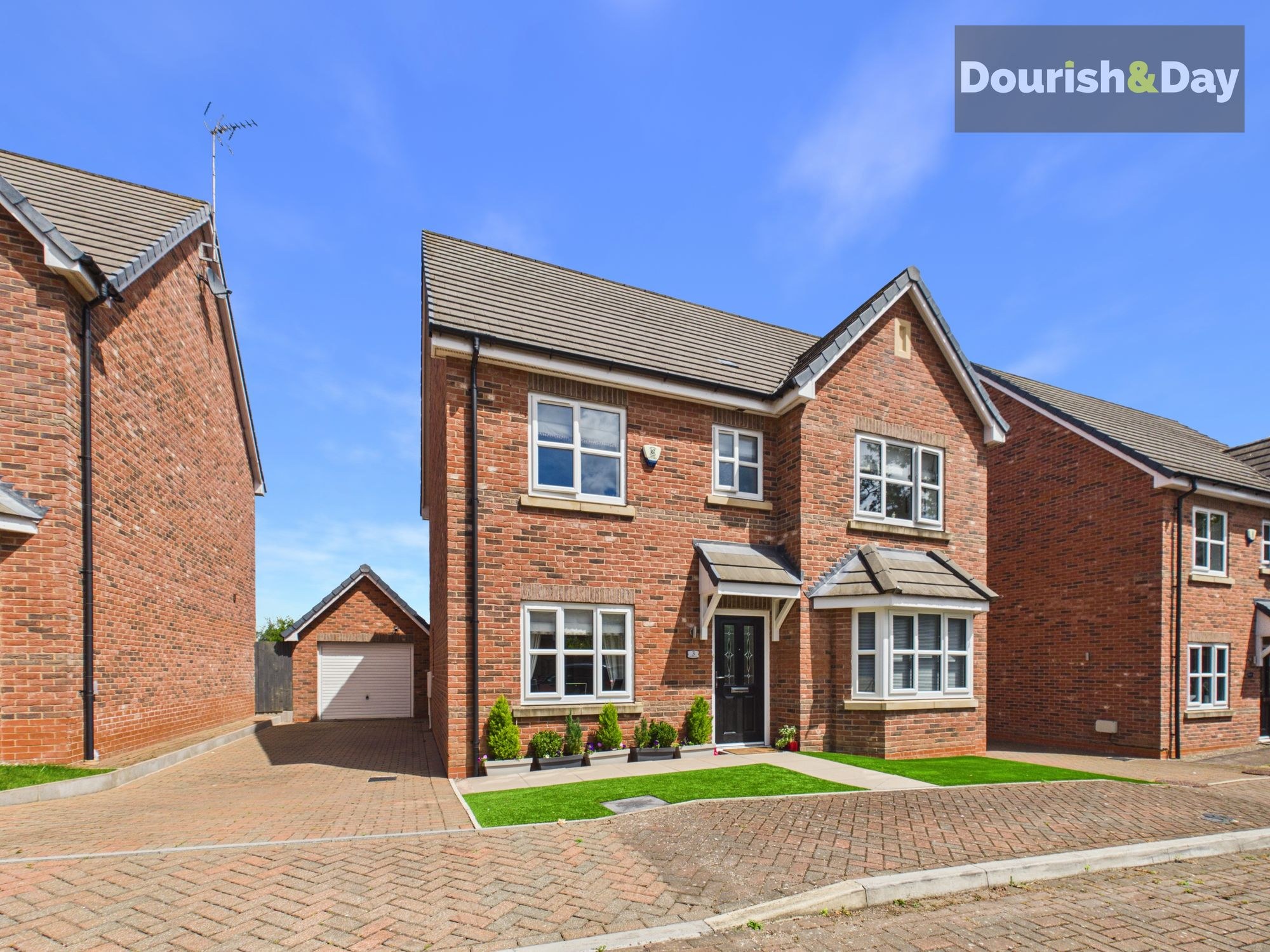 detached house for sale in Mainwaring Drive