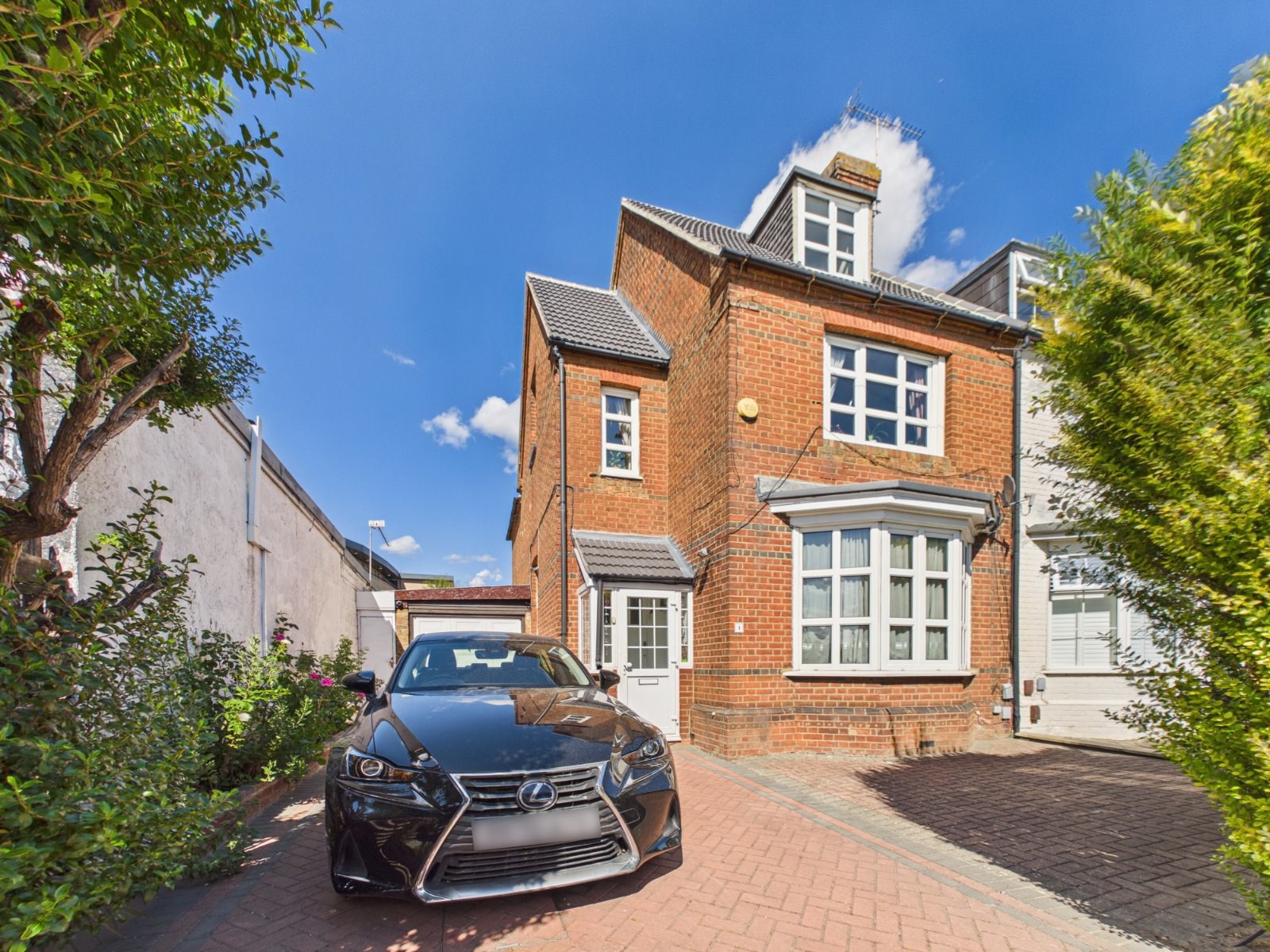 Willoughby Road, Langley, Berkshire, SL3