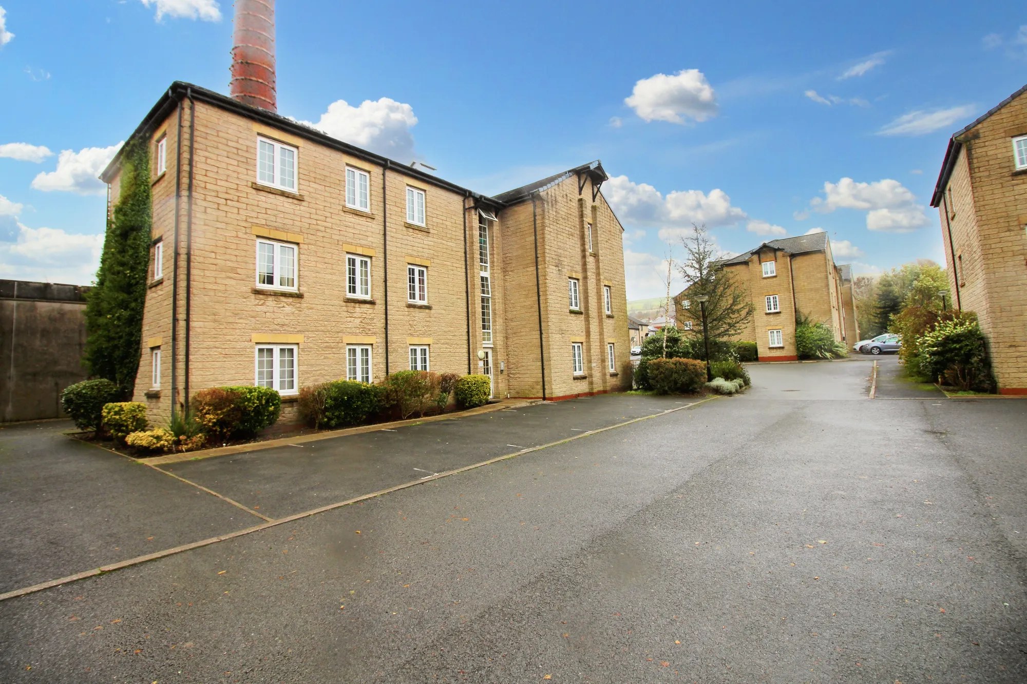 Langwood Court