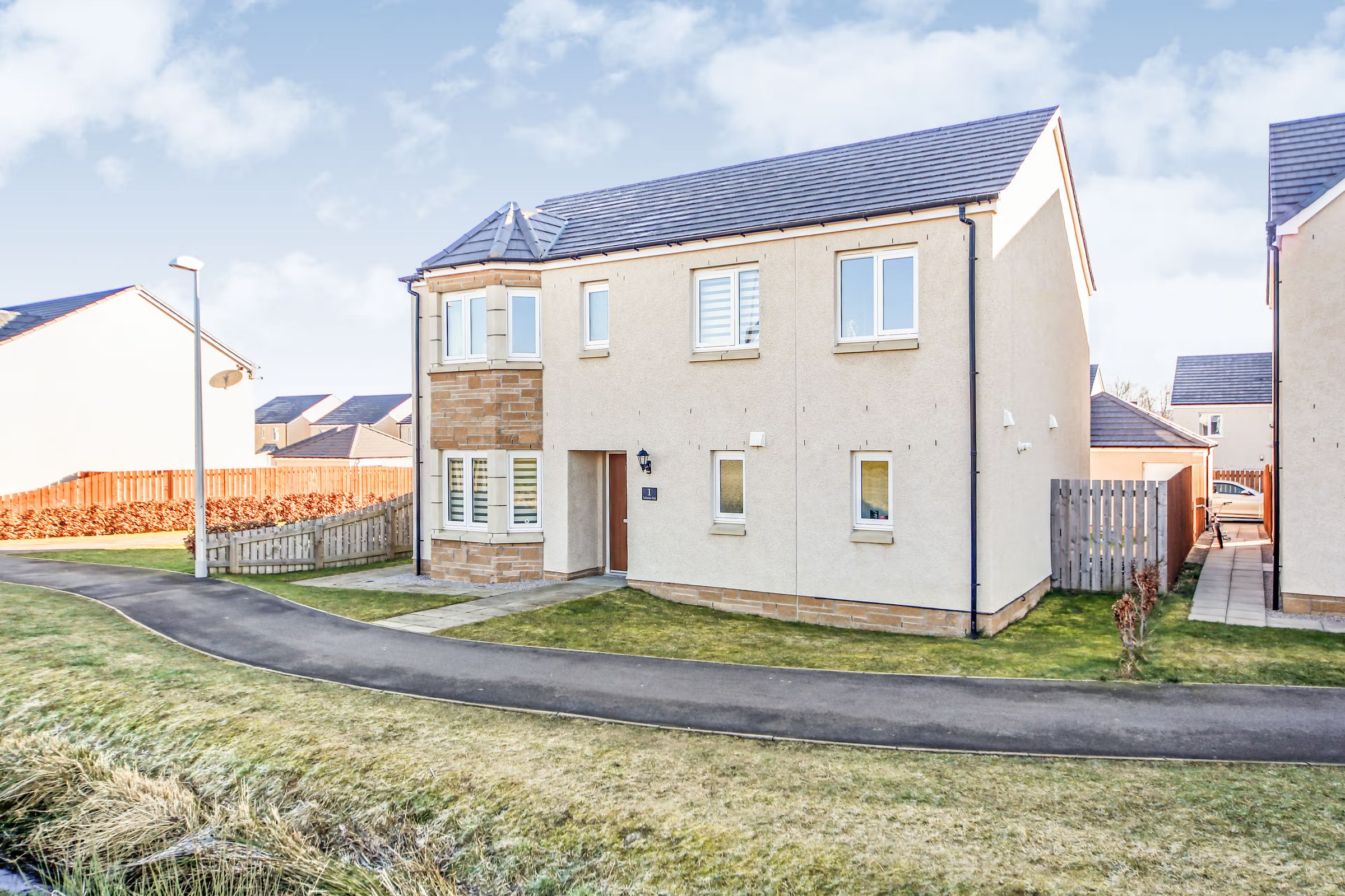 Tullibardine Walk