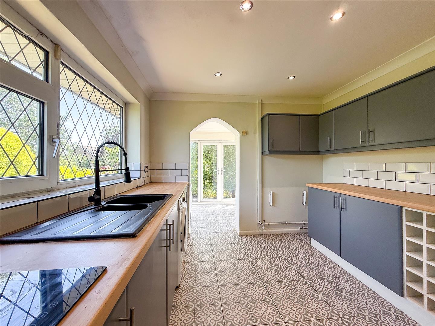 Birch Avenue, Knypersley, ST8 6NY, photo 2