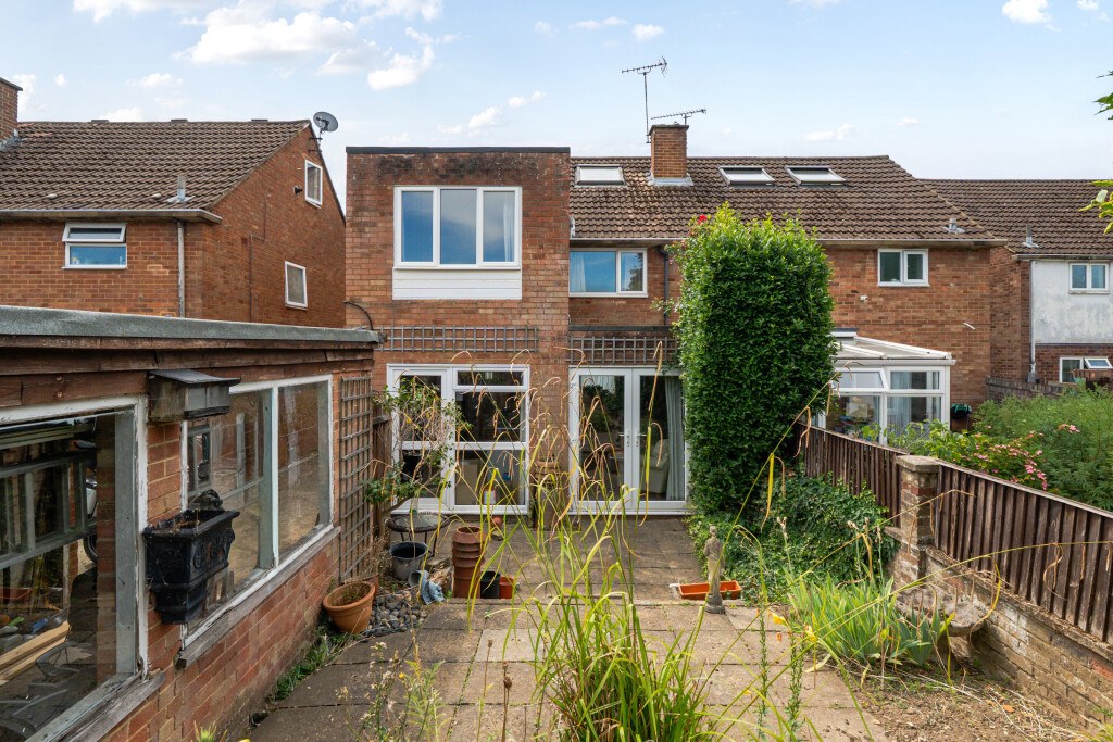 Barton Road, Langley, Berkshire, SL3, photo 16