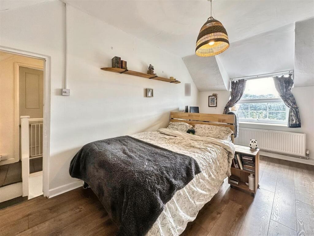 Cottage in countryside setting, Lowertown, photo 13