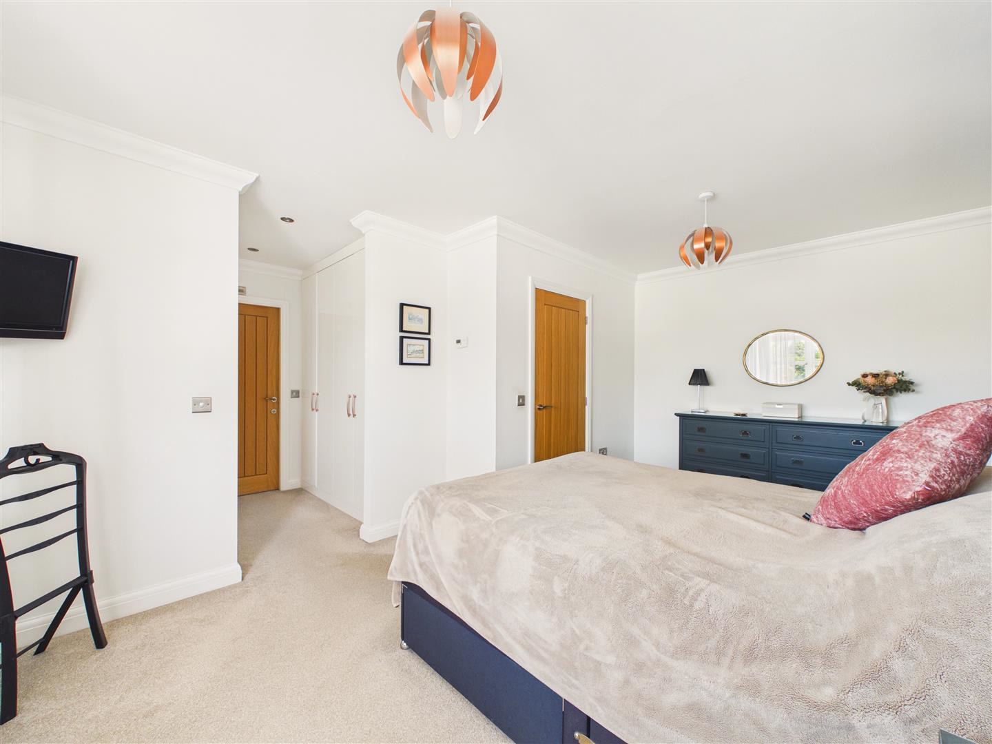 Shaw Avenue, Welton, photo 12
