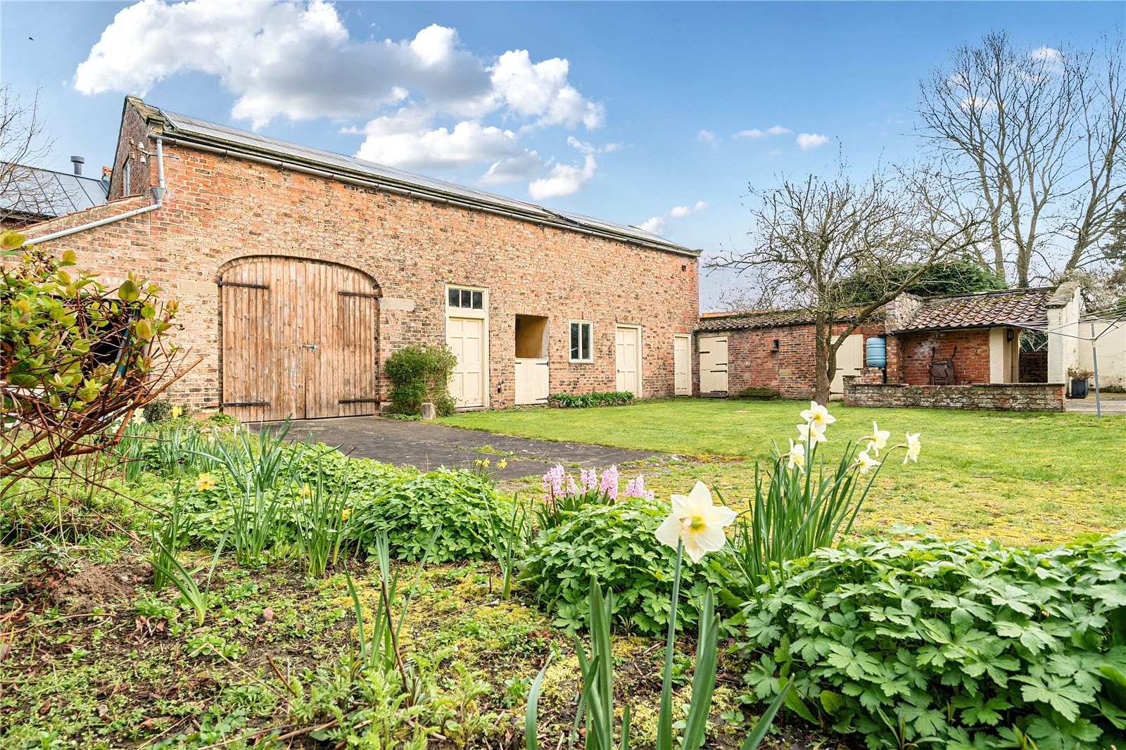 4 bed detached for sale in St Johns Coach House
