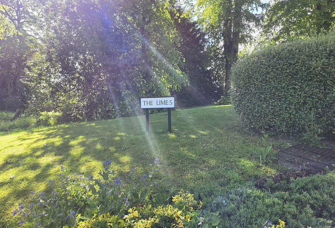 Churns Hill Lane