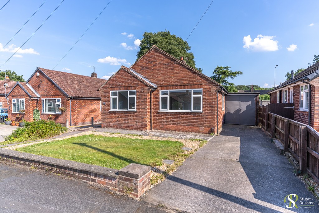 detached bungalow to rent in Parkgate