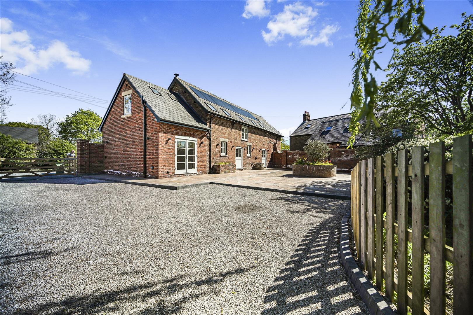 East Lodge