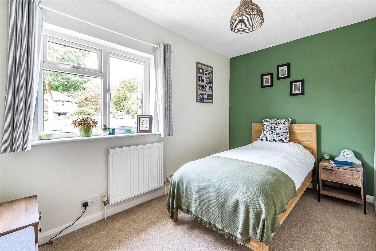 Granville Road, Limpsfield, Oxted, Surrey, RH8, photo 16