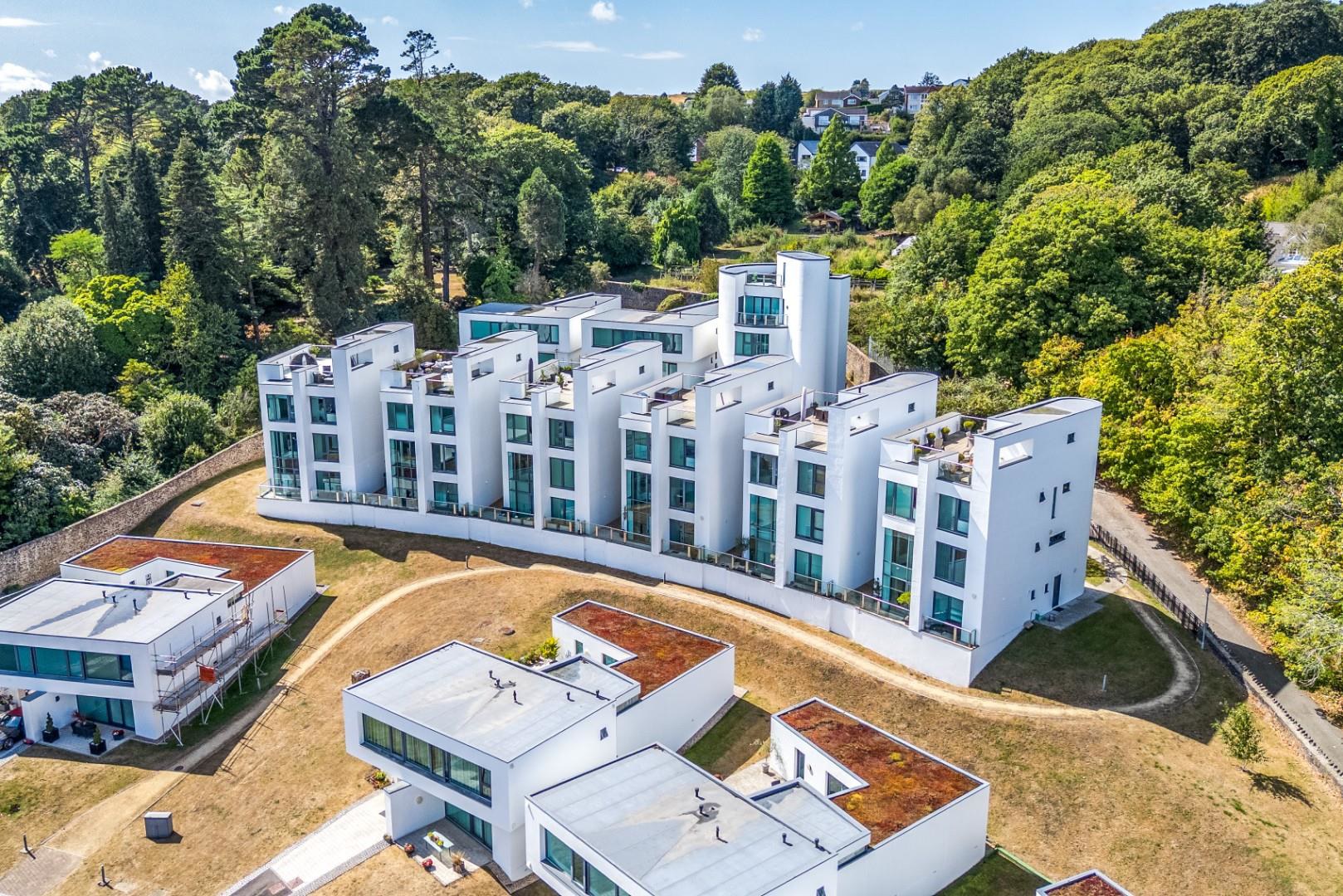 Upper Castle View, Blackpill, Swansea, photo 33