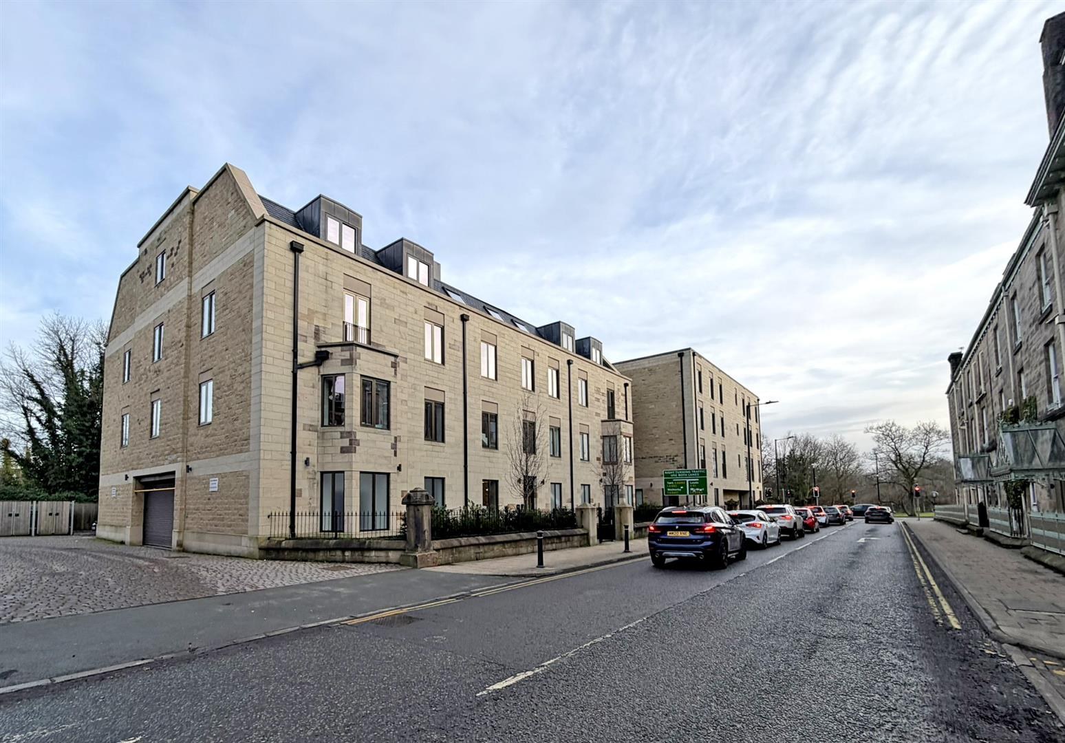 1 bed flat for sale in Station Parade, Harrogate