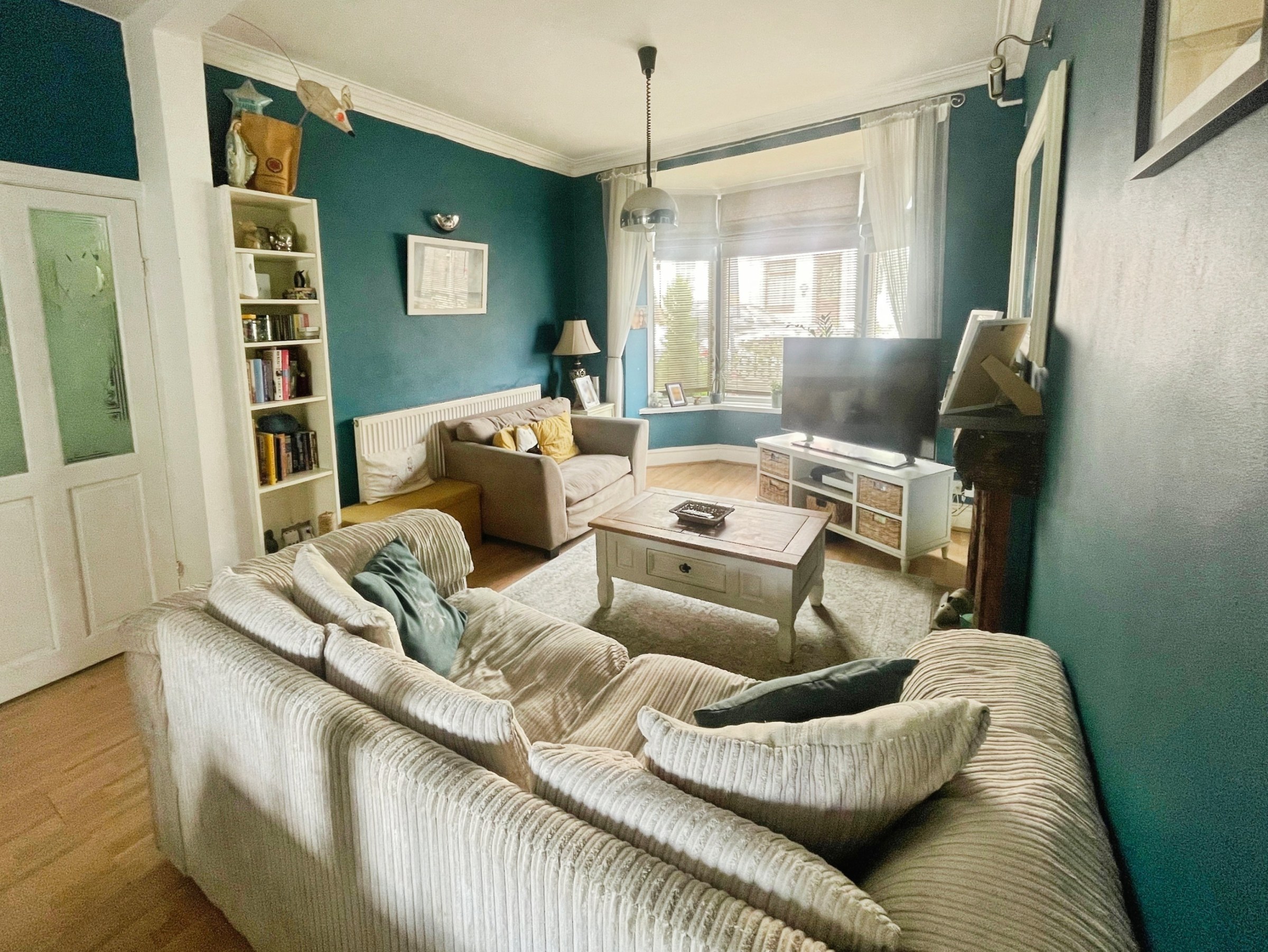 Newcastle Hill, Bridgend, CF31, photo 9