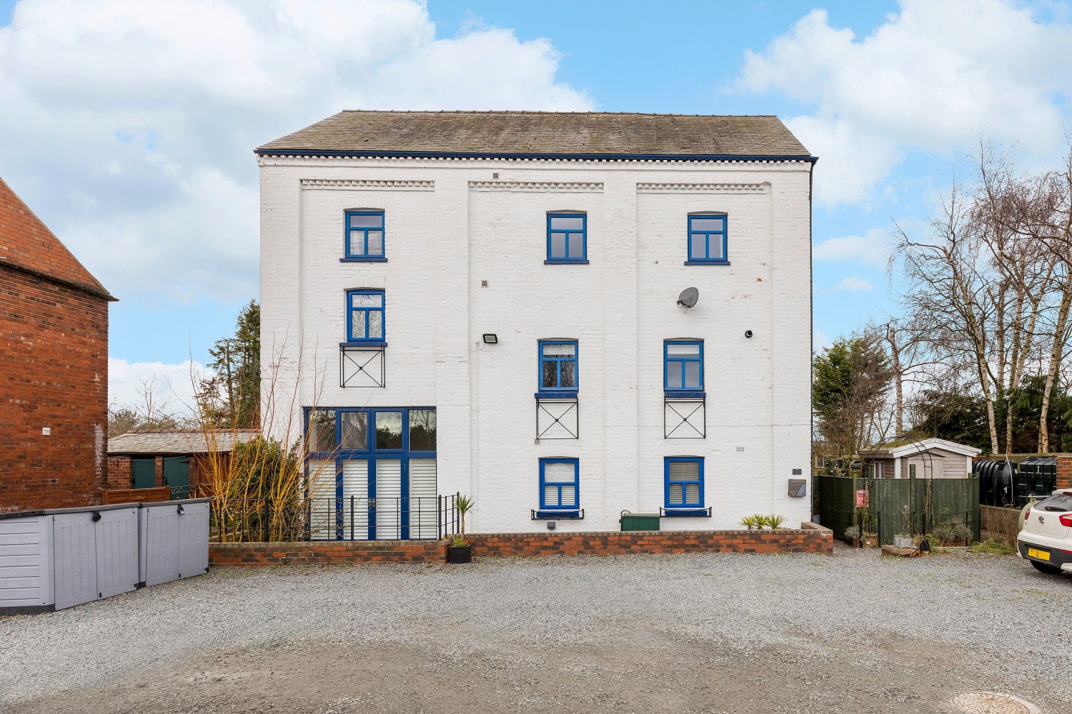 8 The Malt Kiln, Cliffe Common, Selby, North Yorkshire, YO8, photo 2