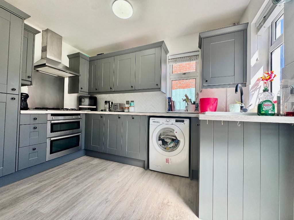 Meadow Way, Caddington, LU1, photo 3