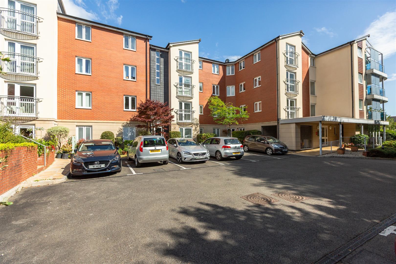 Pantygwydr Court, Sketty Road, Swansea, photo 20