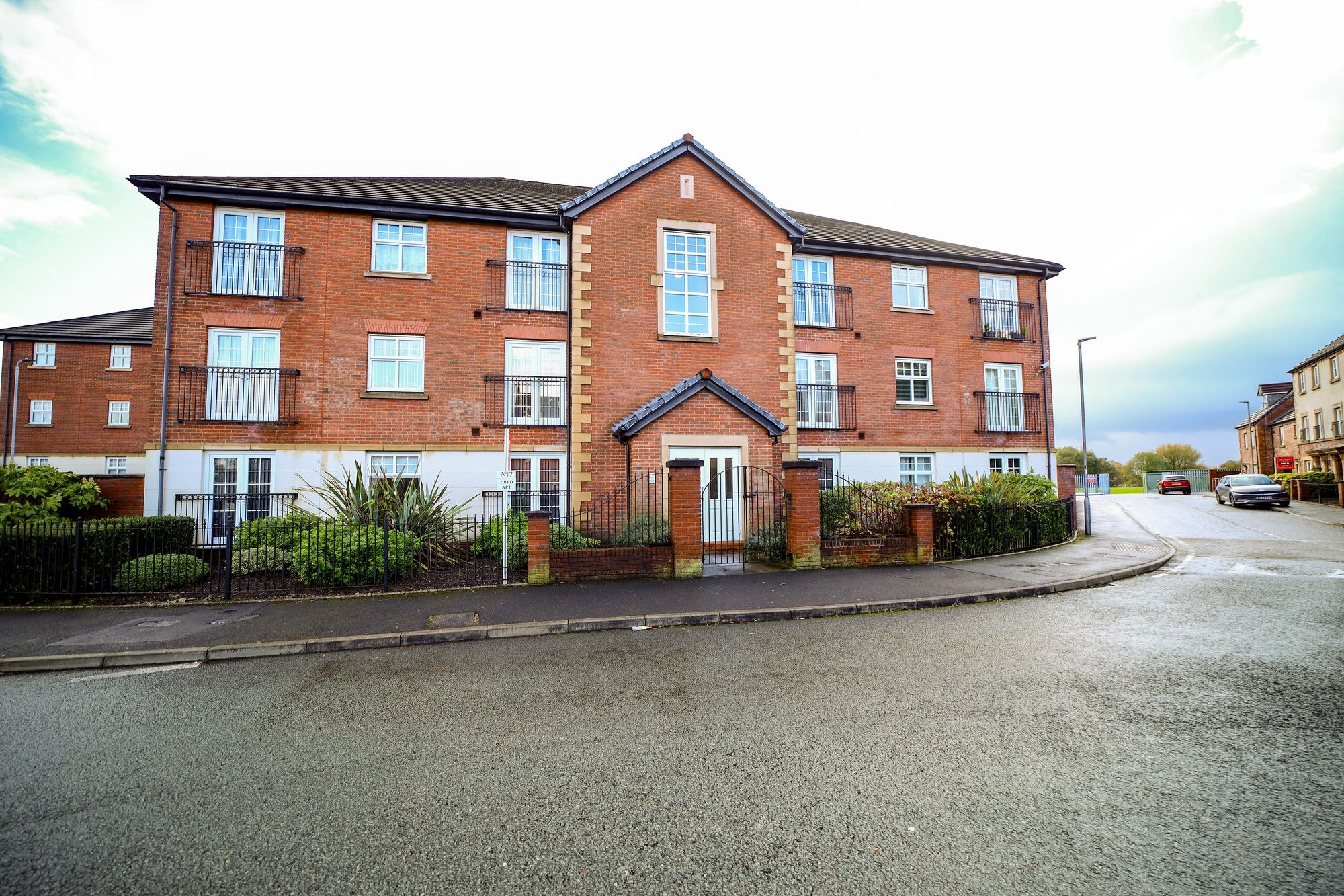 flat to rent in Cavan Drive