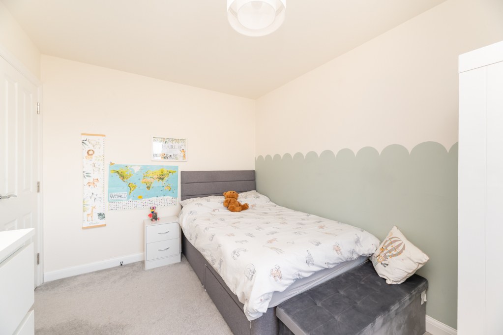 Moat Hill Close, Cullingworth, West Yorkshire, BD13, photo 18