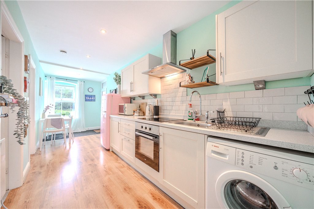 Orchard Close, Summerbridge, Harrogate, HG3, photo 2
