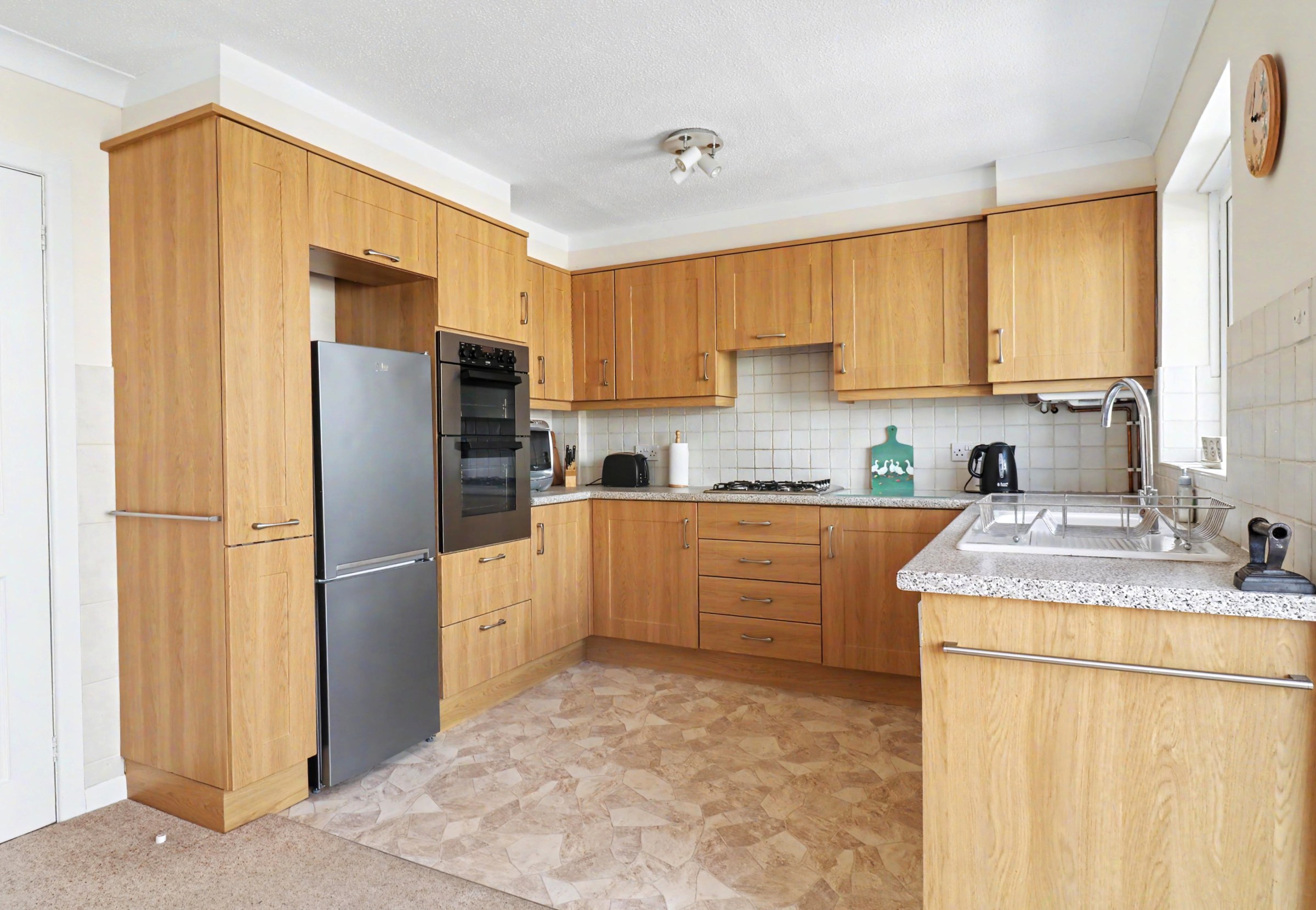 Pern Drive, Botley, SO30, photo 3