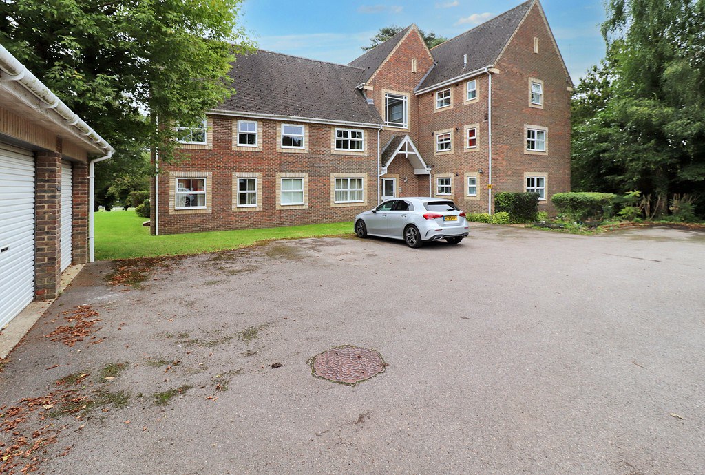 Allington Lane, Fair Oak, SO50