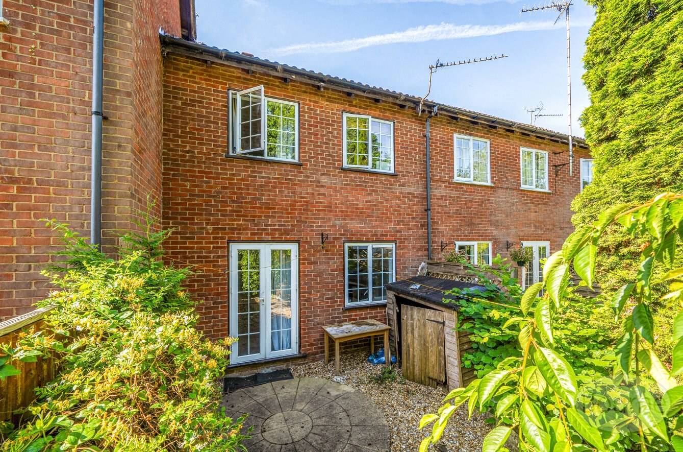 Hurst Close, Liphook, Hampshire, GU30, photo 9