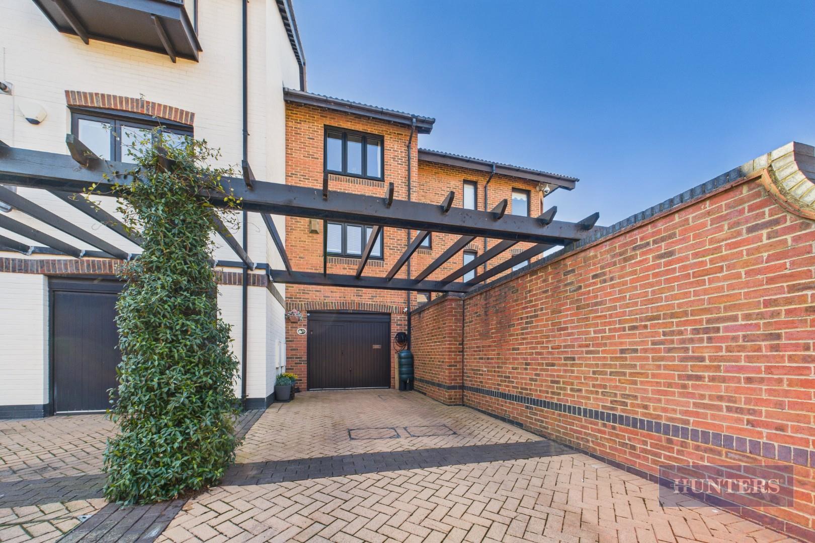 Calshot Court, Ocean Village, SO14, photo 38