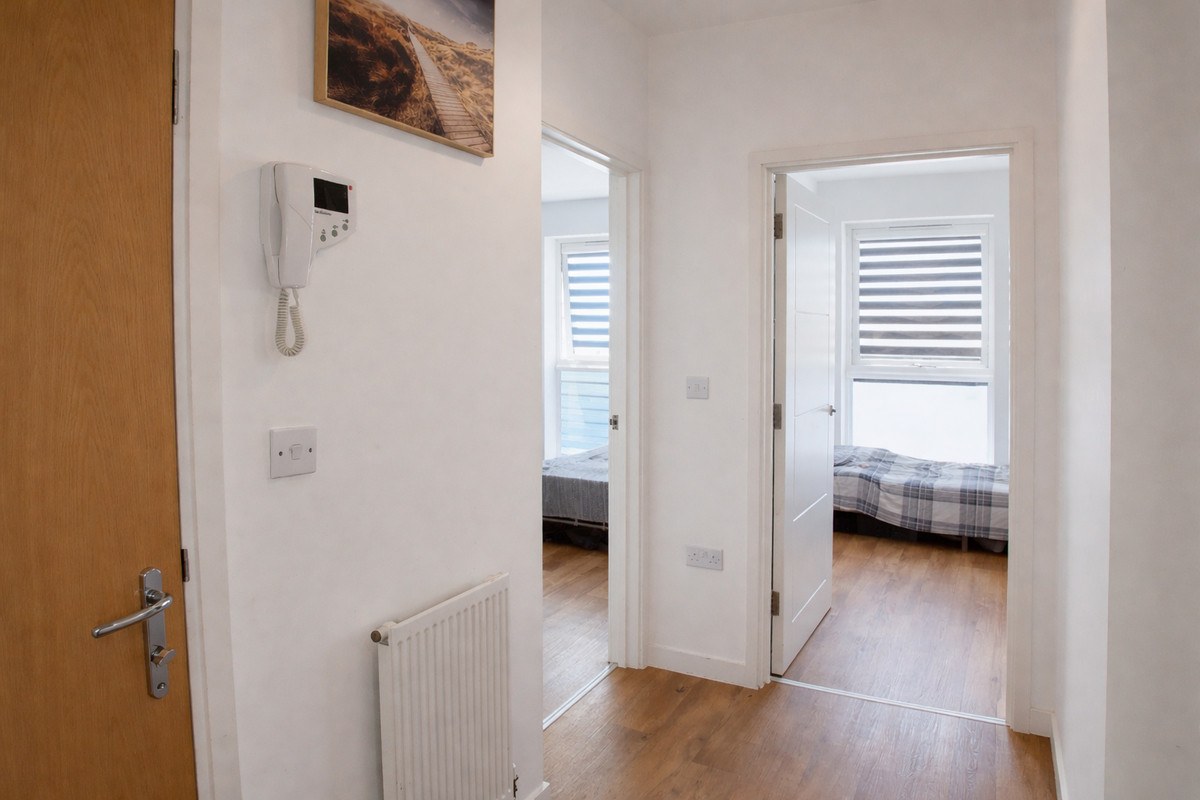 Fullerton Avenue, Dagenham, RM8, photo 12